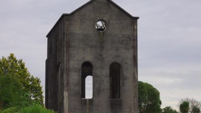 新西兰怀希附近历史悠久的矿用泵房