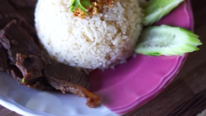 泰国菜水牛肉配米饭/红烧肉牛肉