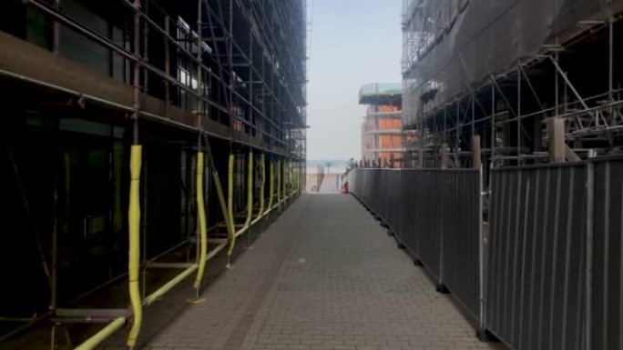 圣赫利尔市中心伊丽莎白码头正在装修。