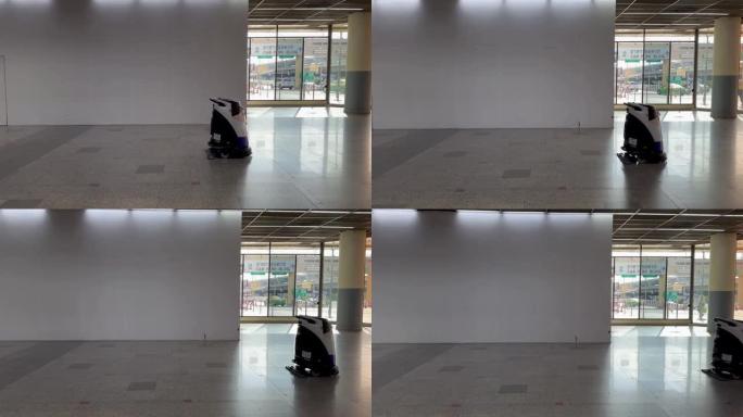 泰国曼谷廊曼国际机场机器人清洁地板