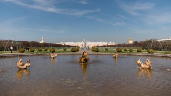 时间流逝的Petergof或Peterhof，在俄罗斯圣彼得堡的2018年5月12日上被称为Petr