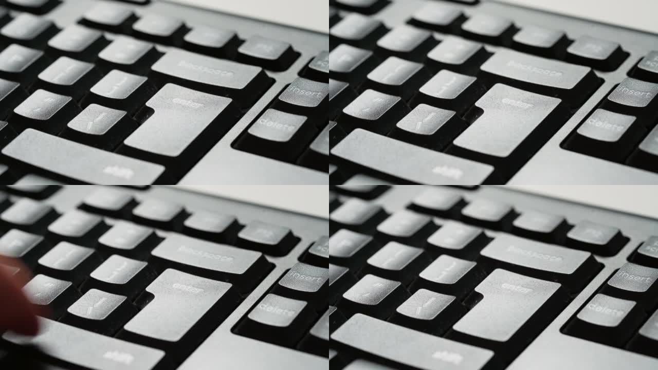 在台式电脑键盘上按回车键。