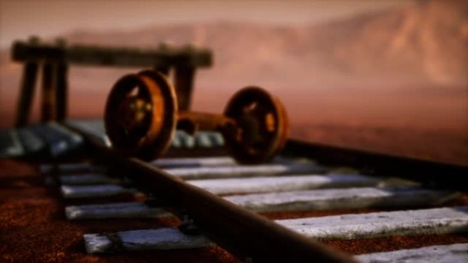 沙漠中废弃的铁轨