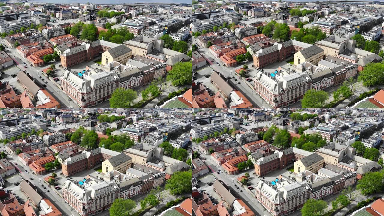 空中: 挪威的特隆赫姆老城