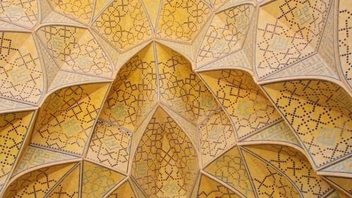 美丽最古老的伊朗清真寺圆顶室内设计