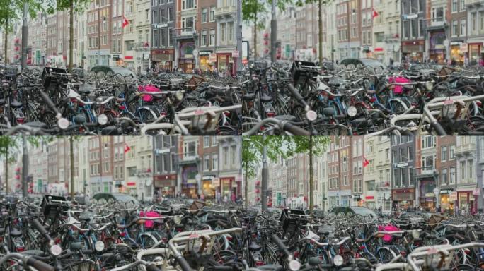 阿姆斯特丹停放了很多自行车