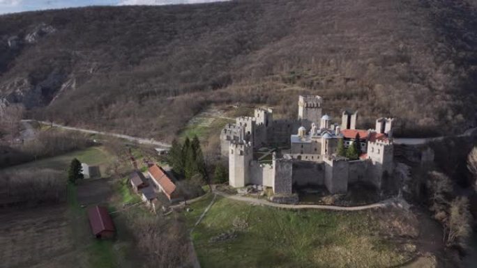 Despotovac的Manasia修道院