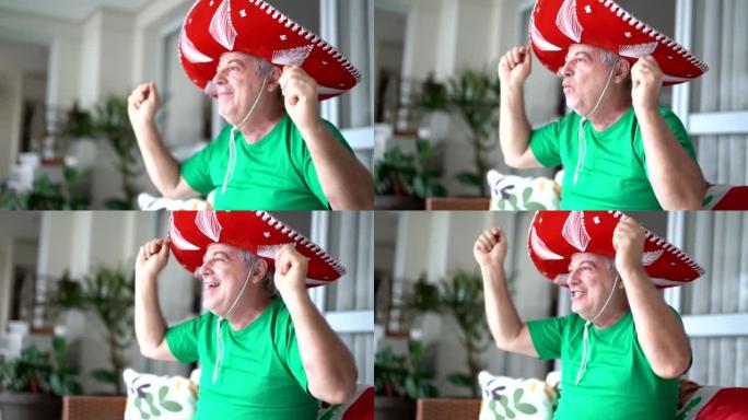 墨西哥球迷在家庆祝