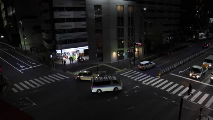 东京山手大道的夜间交通堵塞