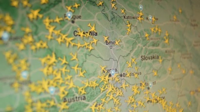 飞机在中欧上空的空中交通在乌克兰上空没有飞机在计算机屏幕上拍摄