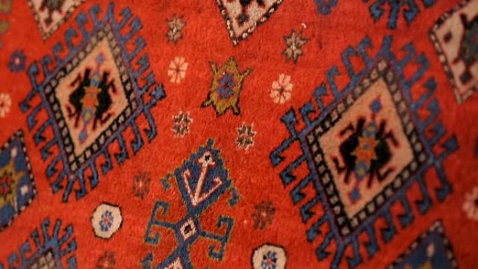格鲁吉亚美丽的彩色手工地毯、传统和文化