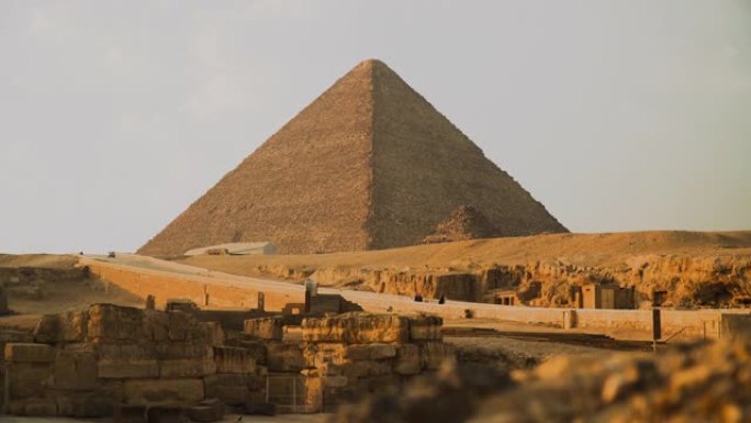 吉萨金字塔的视图世界奇迹旅游景点美丽风景