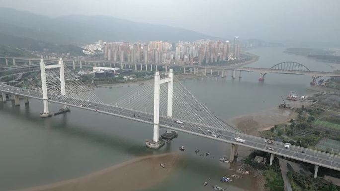 福州魁浦大桥和城市左转航拍高清