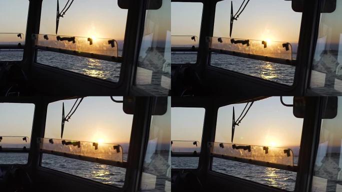 令人叹为观止的日落，从摩托艇上的船长桥看到无尽的海景，慢动作