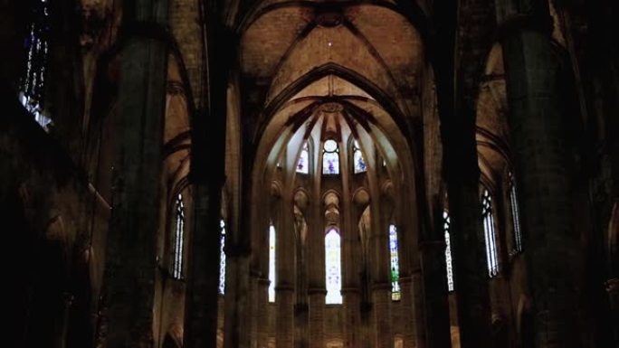 西班牙加泰罗尼亚巴塞罗那大教堂的景色