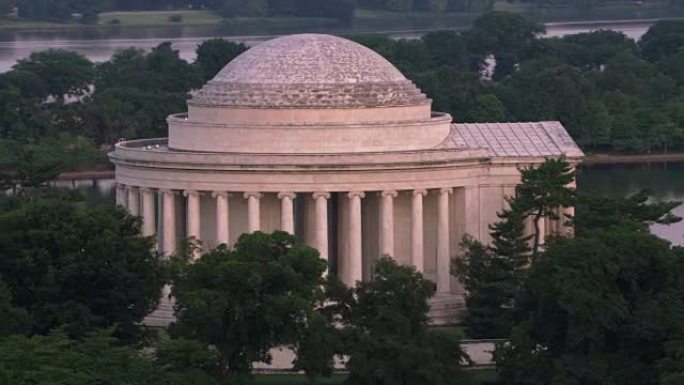 杰斐逊纪念馆的鸟瞰图。