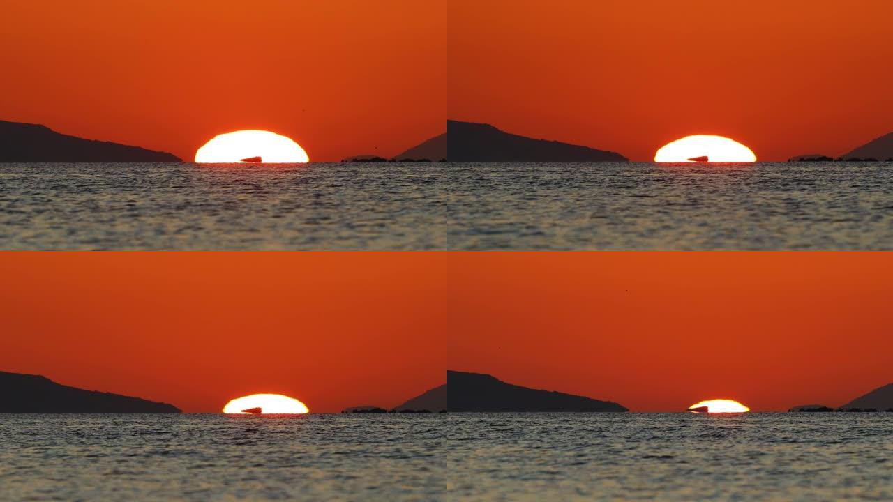 太阳正在沉入大海。可以加速图像流。