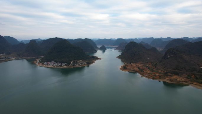 广西靖西渠洋湖自然风光喀斯特地貌山水航拍
