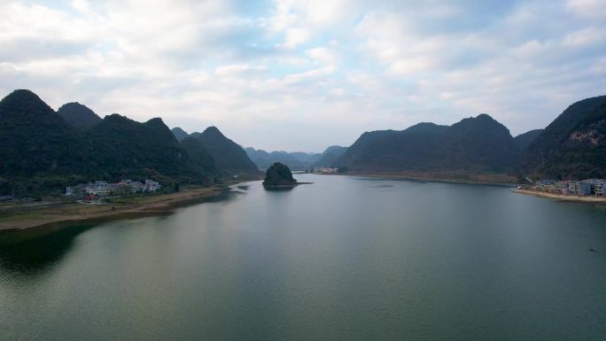 广西靖西渠洋湖自然风光喀斯特地貌山水航拍