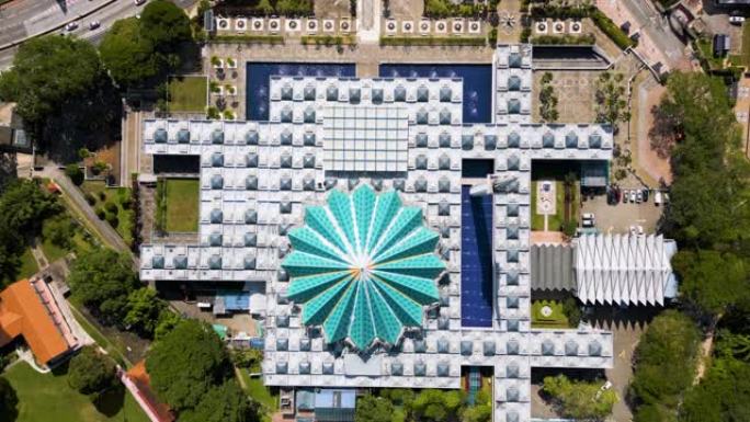 马来西亚国家清真寺在吉隆坡的鸟瞰图