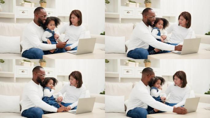 多种族新手父母和女儿坐在沙发上，使用智能手机和笔记本电脑一起观看在线娱乐内容。