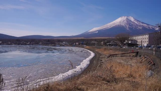 山中湖富士山的平移镜头