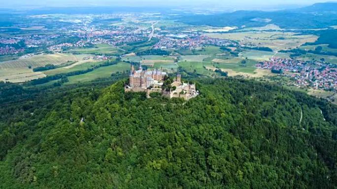 霍亨索伦城堡，德国。空中FPV无人机飞行。