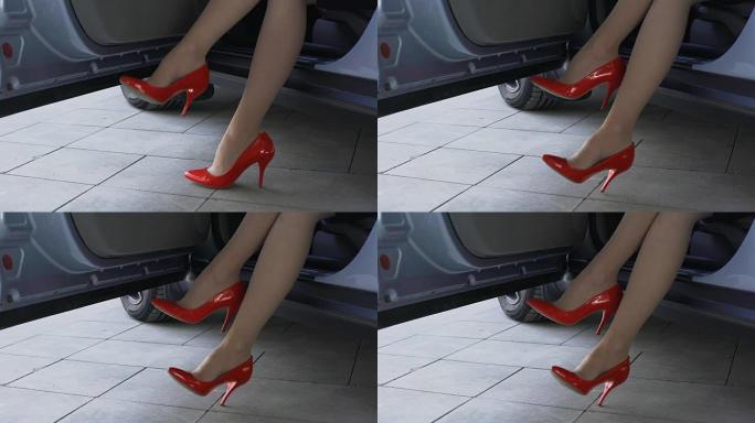 穿着红鞋的苗条女腿，坐在车里的富婆，等男朋友