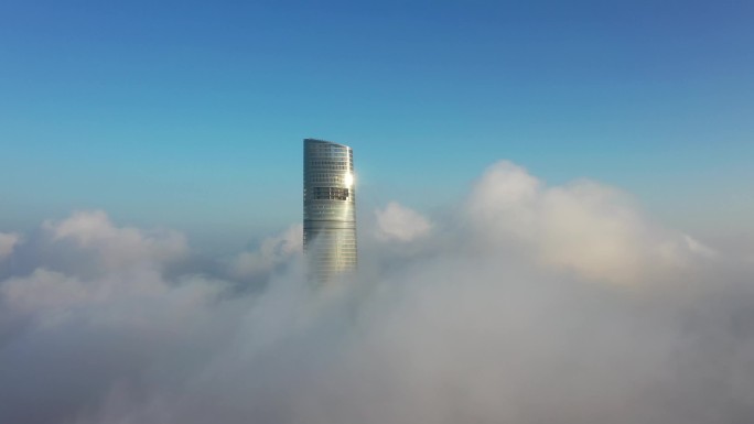 上海中心大厦云海景象