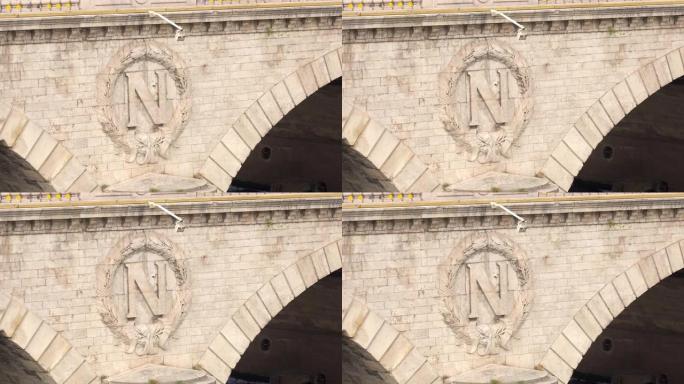 巴黎变革桥上拿破仑三世的皇家字母