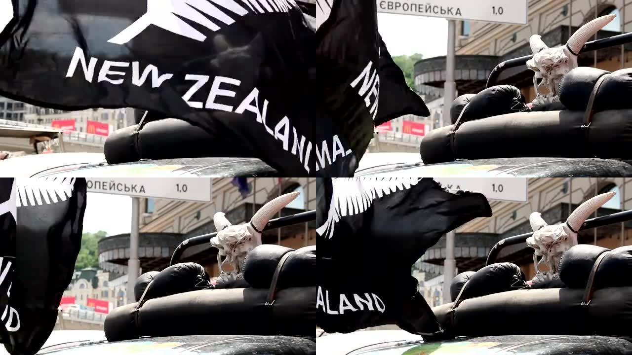 开顶复古复古车，黑新西兰旗，风
