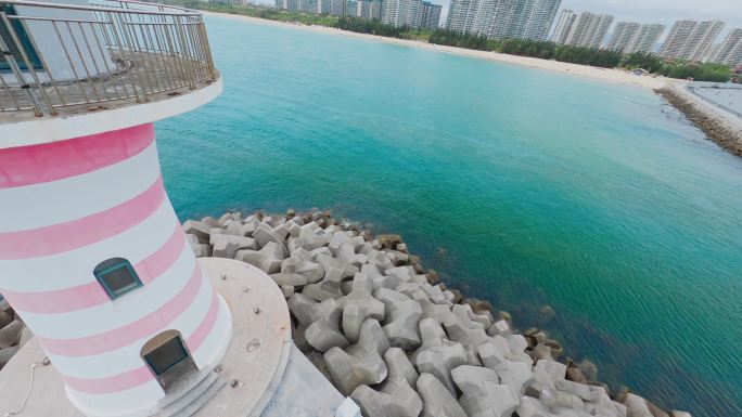 海南陵水清水湾游艇自由灯塔穿越机航拍大海