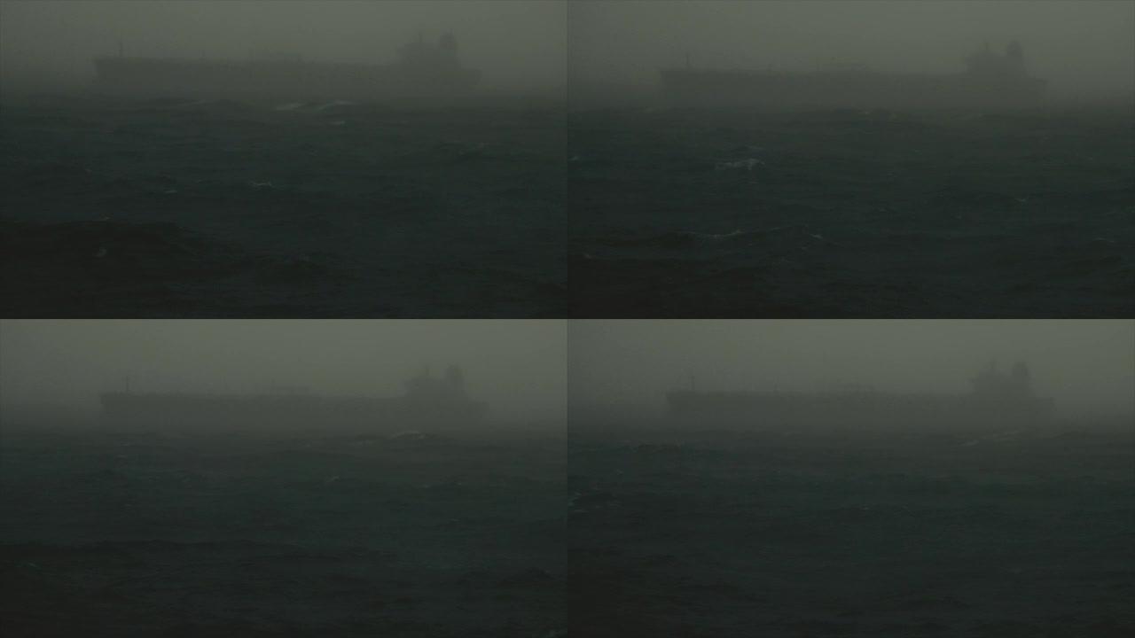 在波涛汹涌的大海中航行的货船的影子