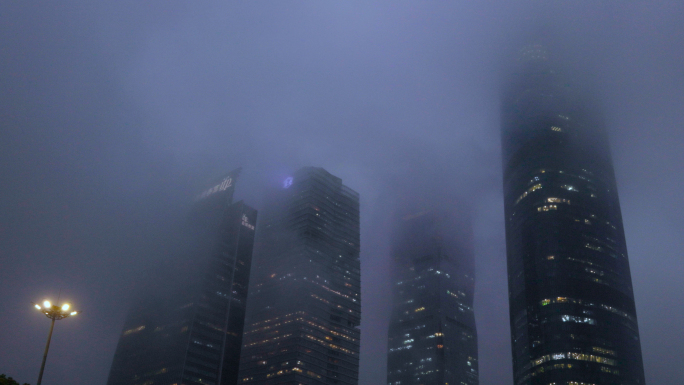 城市大雾回南天