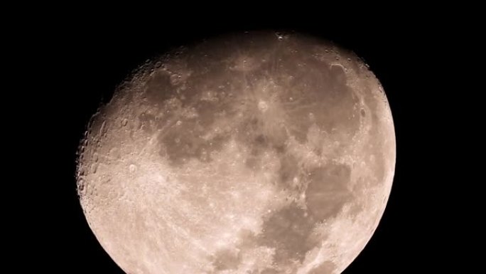 延时的月亮: 120倍变焦的宁静之旅