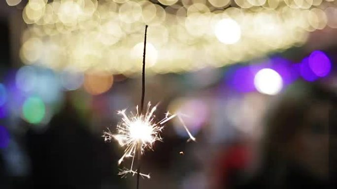 喜庆的孟加拉火光闪耀，营造好心情，新年