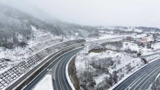 冬天雪景雅西高速公路4K航拍