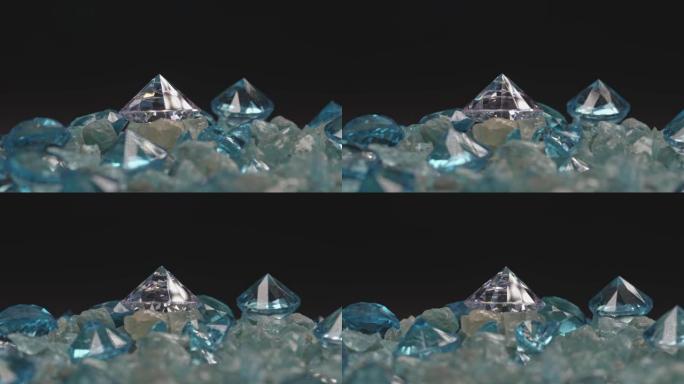 一堆原始的蓝色石头上的白色钻石