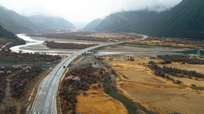 最美告诉林拉高速 最美公路 公路