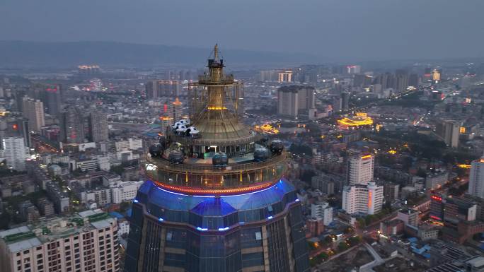 曲靖麒麟区218广场夜景航拍4k