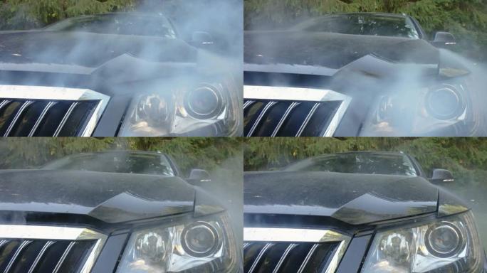 爱沙尼亚被破坏的汽车冒出浓烟