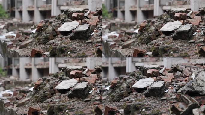 雨天的废墟石碓1