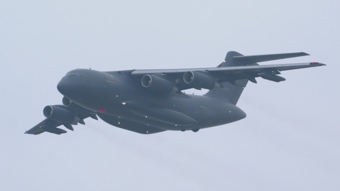 4K稳定：2022中国航展运油20加油机