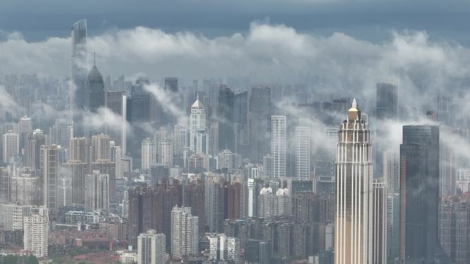 武汉航拍云海地标建筑天地壹方天悦绿地穿云