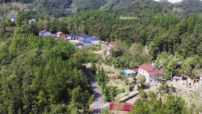 小山村航拍 夏天