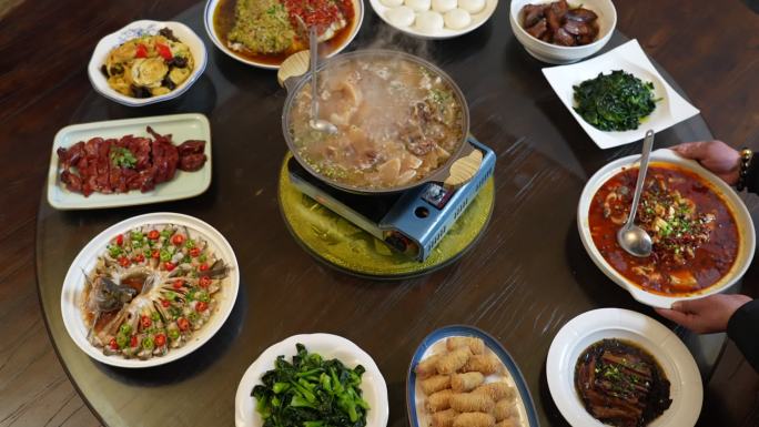 孝昌年夜饭 吃年夜饭 孝昌做饭 农村做饭