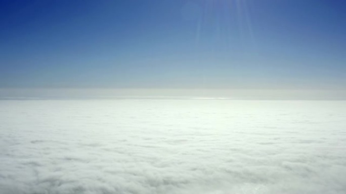 天空中云的4k无人机镜头