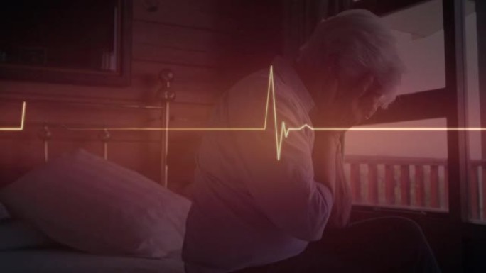 发光橙色心率监测器和数据的动画，沮丧的老年妇女坐在床上