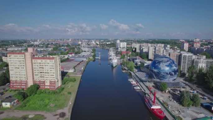 鸟瞰图。加里宁格勒市全景，夏季晴天