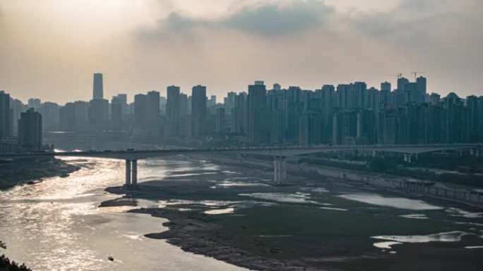 中国城市缺水，水位低的河流。